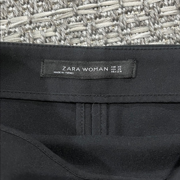 Zara Woman | Black Ruffle Mini Skirt - Picture 4 of 9